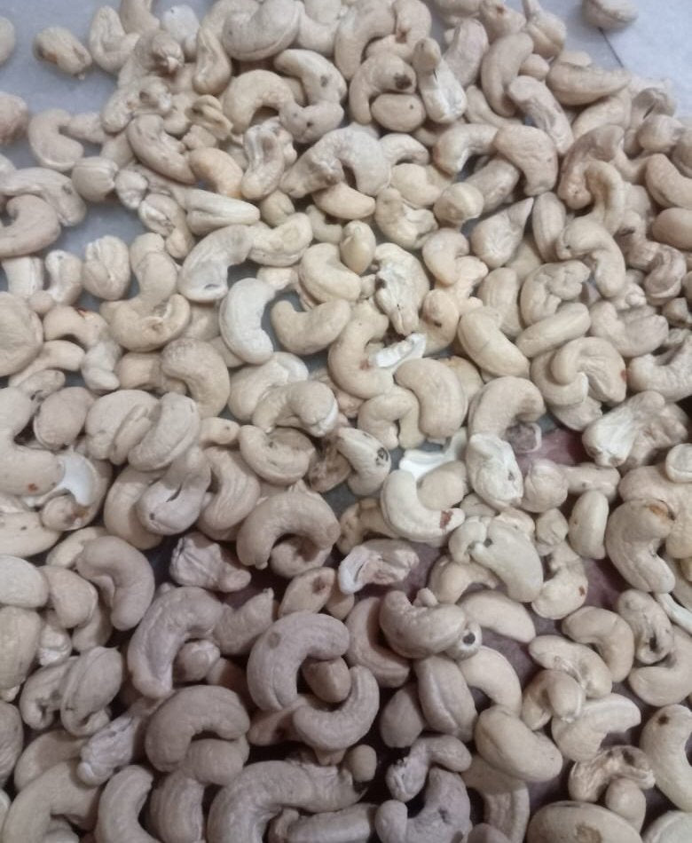 प्रीमियम PKW काजू (Single Dout) – 1 किलो 750