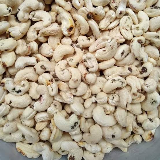 प्रीमियम PKW काजू (Single Dout) – 1 किलो 750